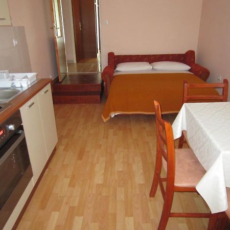 Ivic Apartments Vodice Croatia Bagian luar foto