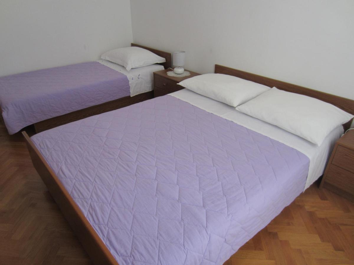 Ivic Apartments Vodice Croatia Bagian luar foto