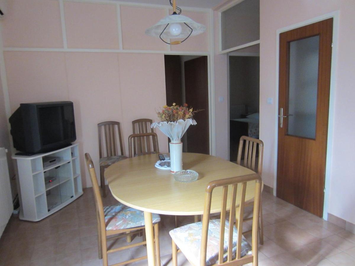 Ivic Apartments Vodice Croatia Bagian luar foto