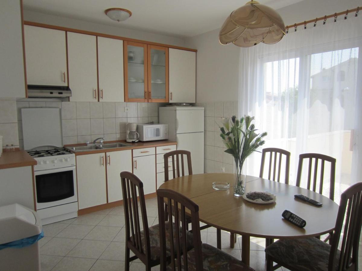 Ivic Apartments Vodice Croatia Bagian luar foto